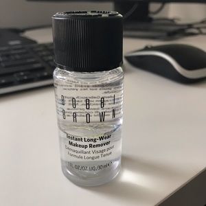 Bobbi Brown Instant Long-Wear Makeup Remover